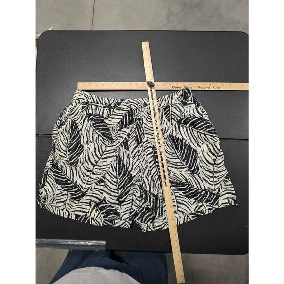 Cynthia Rowley Tropical Print Linen Shorts Women's 2X - Picture 4 of 4